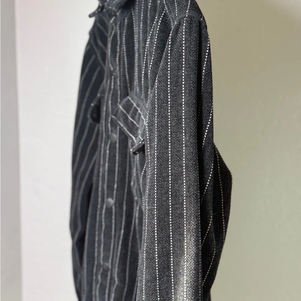 Undercut Authentic Casuals Rookie Edition Pinstripe Button Up Shirt Size L